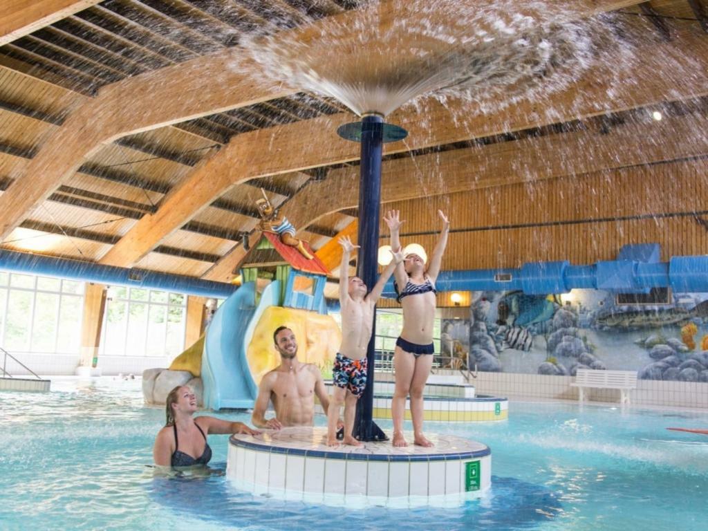 Landal Miggelenberg Hotel Хундерло Екстериор снимка