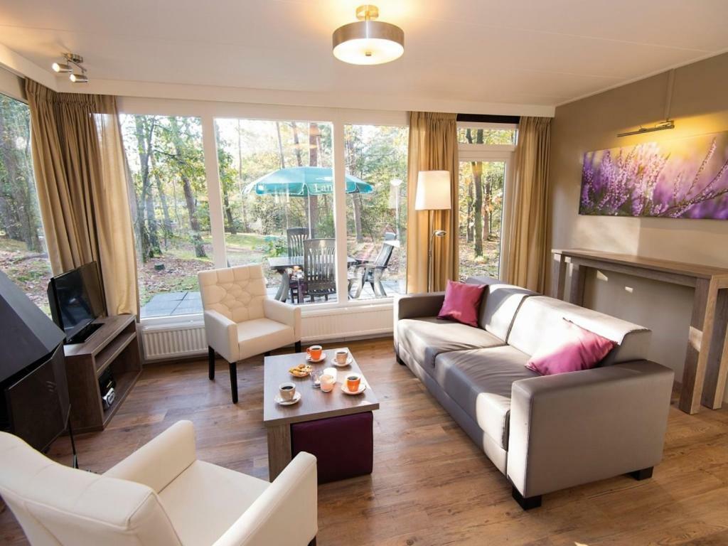 Landal Miggelenberg Hotel Хундерло Екстериор снимка